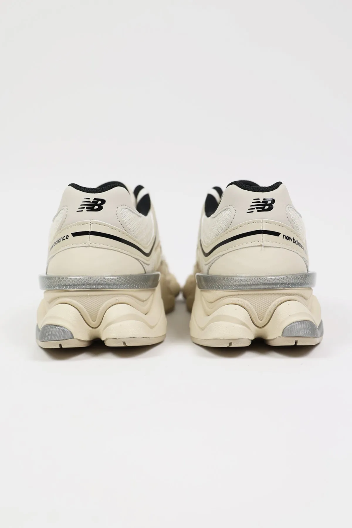 9060 - Beige/Black