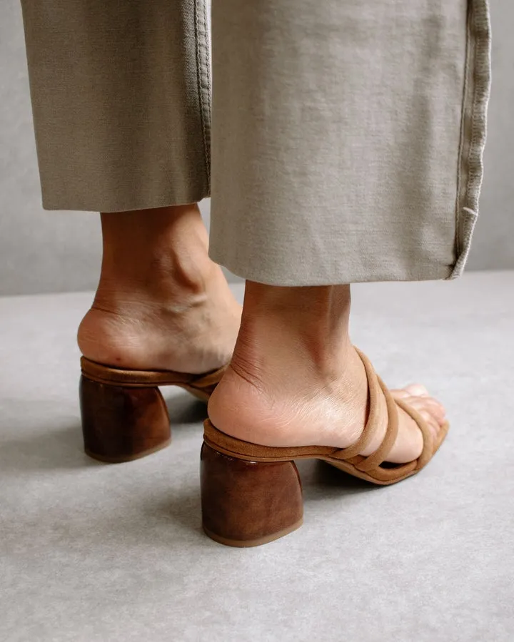 Alohas - Indiana in Brown