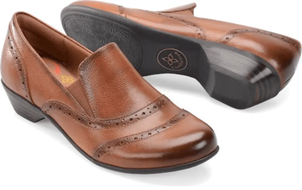COMFORTIVA Women's •Rose• Brogue Slip-on 10W Tan Leather