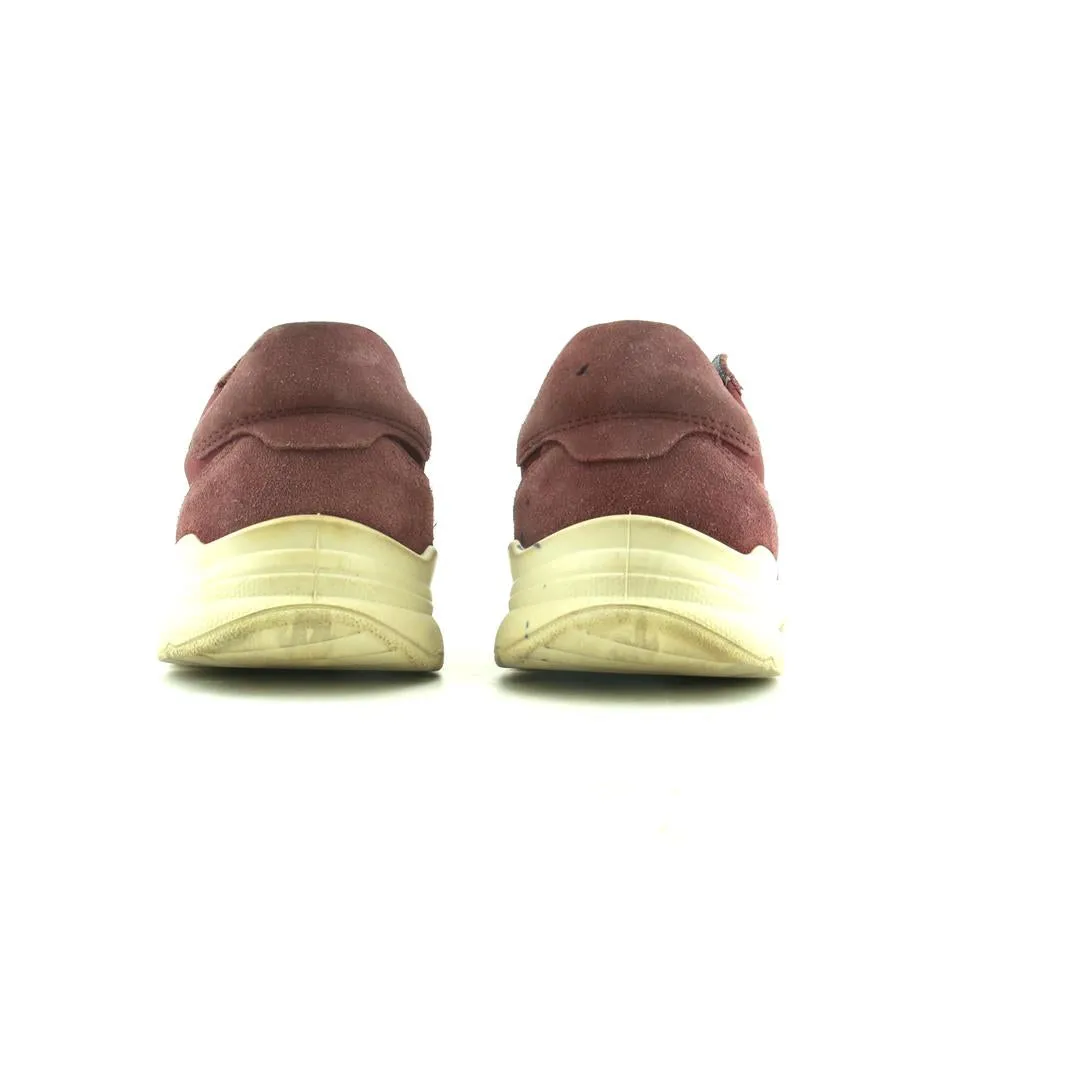 ECCO SUEDE