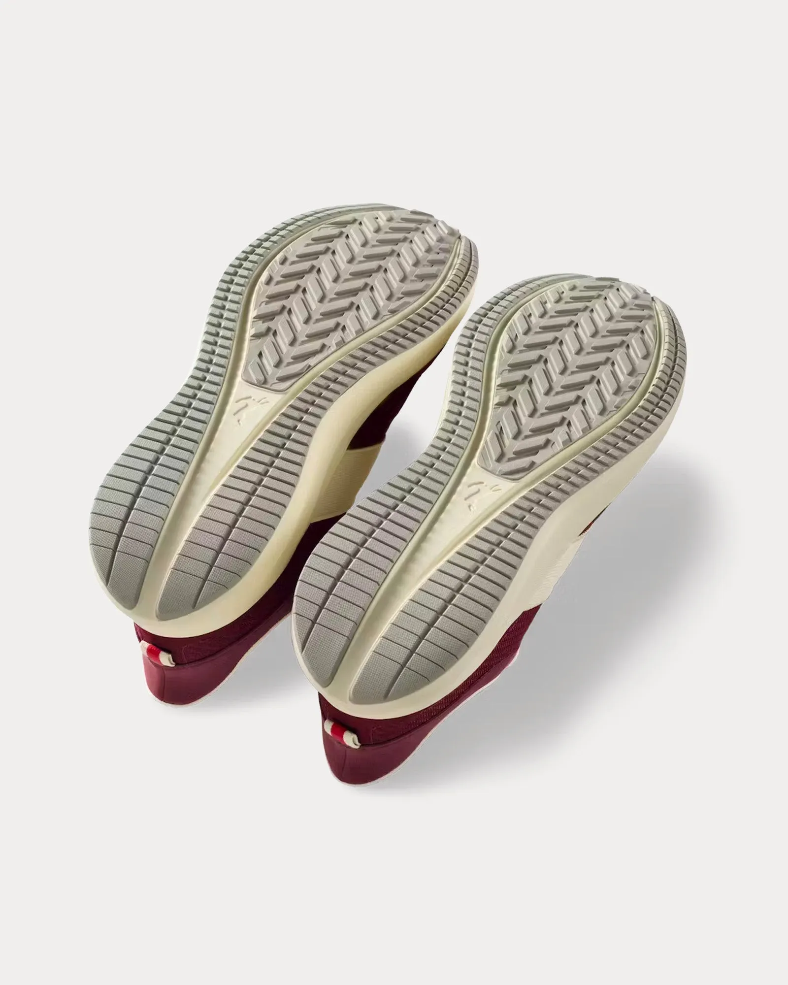 Eliot Runner Wine / Ivory Running Shoes