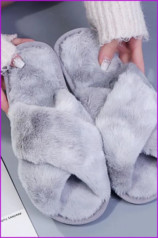 Fashion Colorful Cross Fur Slippers Plush Slippers DE245