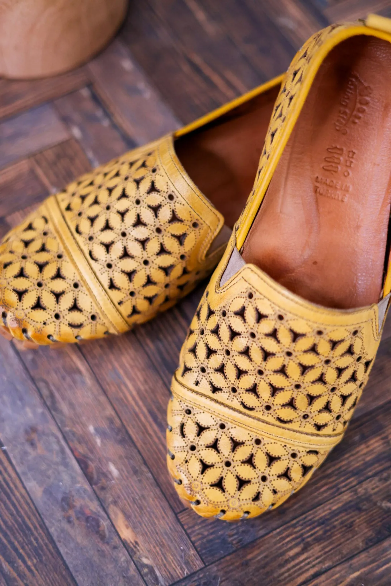 Flowerflow Classic Yellow Loafers